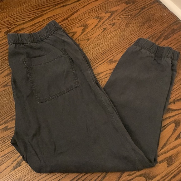 American Eagle Jogger Style Flowy Pants - Picture 2 of 3
